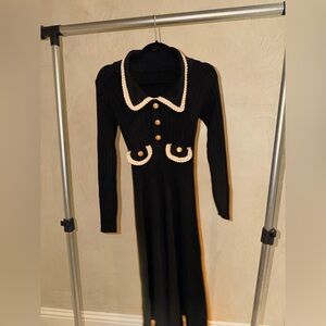Elegant Black and White Knit Dress Sz 4